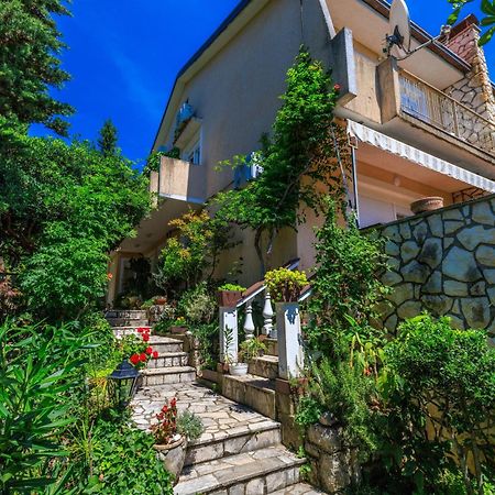 דראמליי Apartments And Room Mirjana מראה חיצוני תמונה