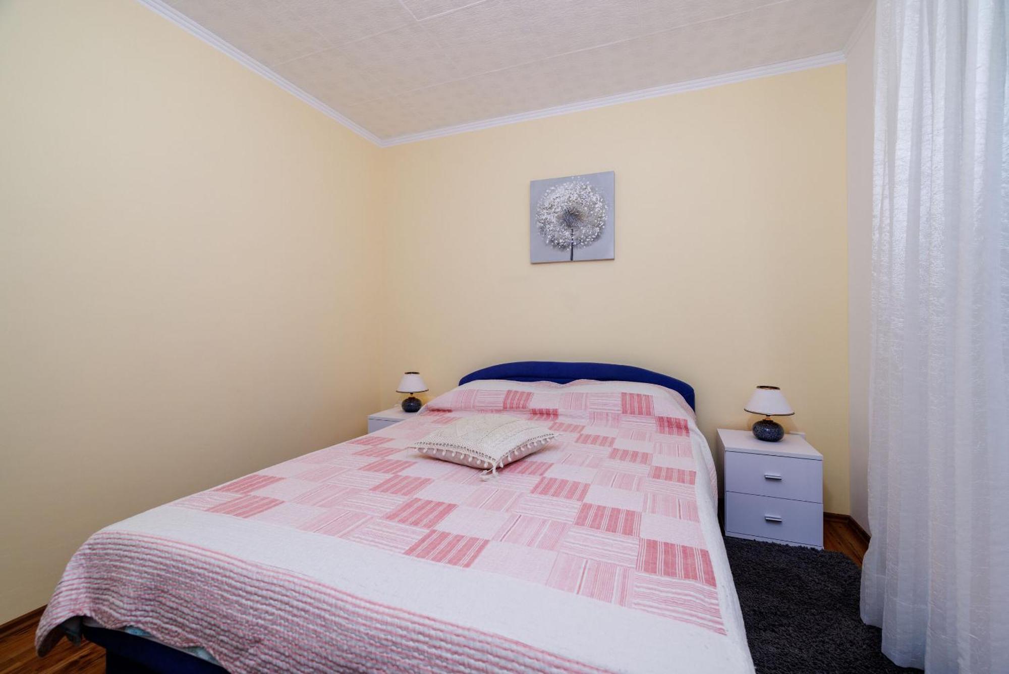 דראמליי Apartments And Room Mirjana מראה חיצוני תמונה