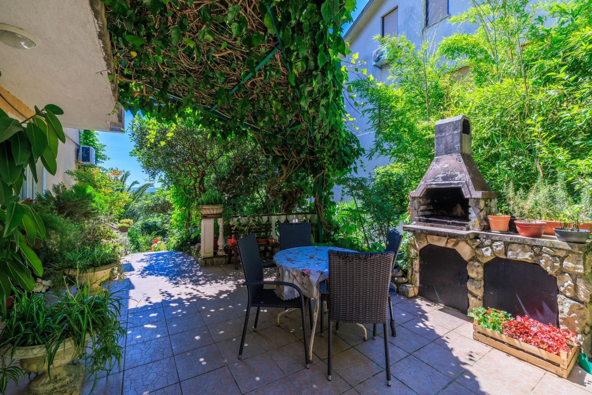 דראמליי Apartments And Room Mirjana מראה חיצוני תמונה