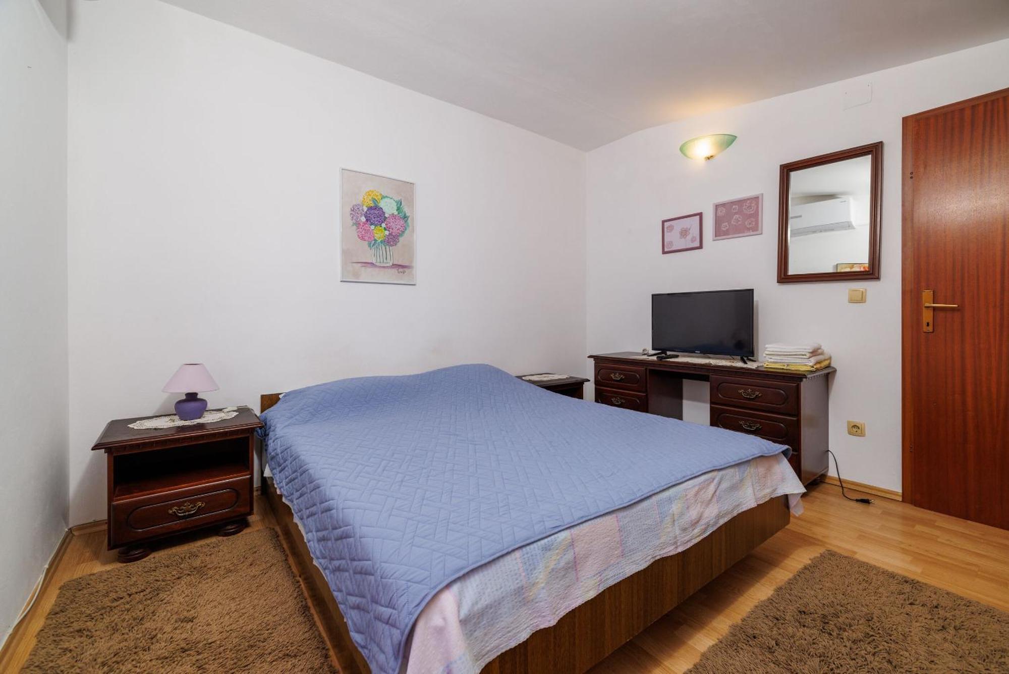דראמליי Apartments And Room Mirjana מראה חיצוני תמונה