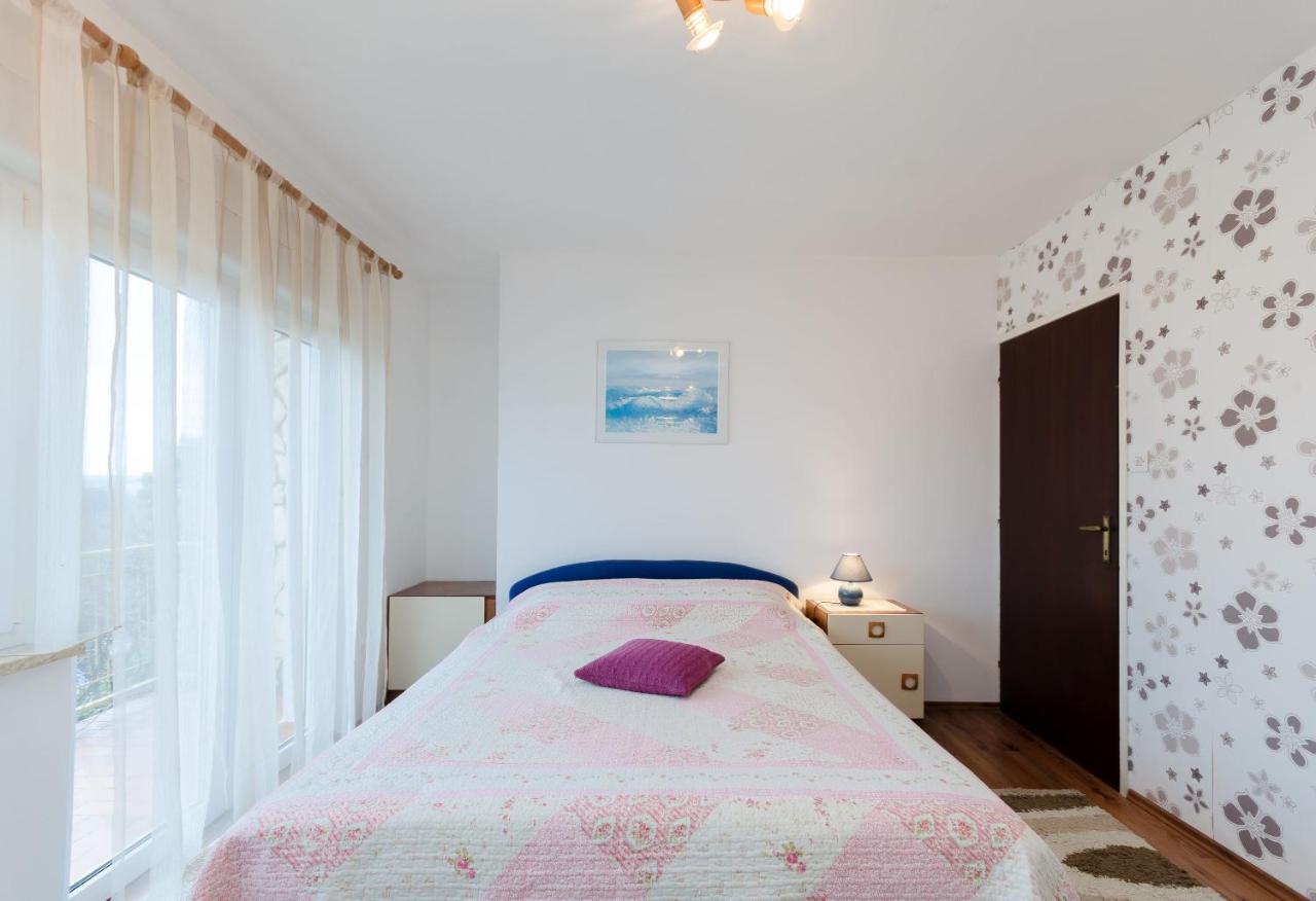 דראמליי Apartments And Room Mirjana מראה חיצוני תמונה